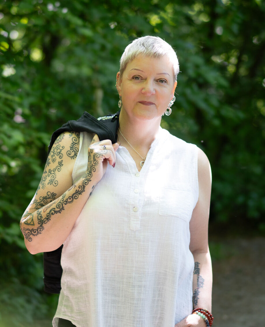 Sian Johnson Sian Johnson
